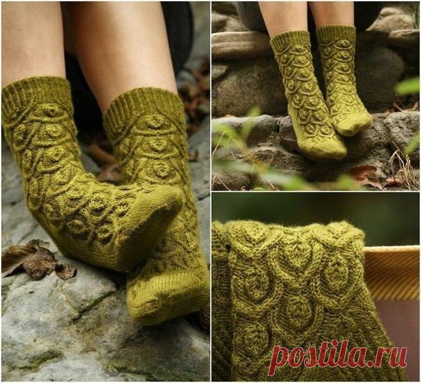 Носки красивым узором вязаные спицами | Handmade24