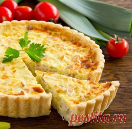 Рецепт пирога киш лорен

Порций 20.
В одной порции 180 ккал, 12 г жира.

Ингредиенты:
250 г бекона,
10 г сливочного масла
3 яйца
200 мл сливок,
200 г тертого сыра,
мускатный орех,
соль,
перец,

Для теста:
250 г муки,
30 г сливочного масла,
1 яйцо,
соль

Как приготовить пирог киш лорен.

Время приготовления 3 часа.

1. Муку, масло, соль, яйцо и 3 ст ложки ледяной воды замесить максимально быстро, завернуть в пленку и убрать в холодильник на 2 часа.
2. Бекон нарезать полоска...