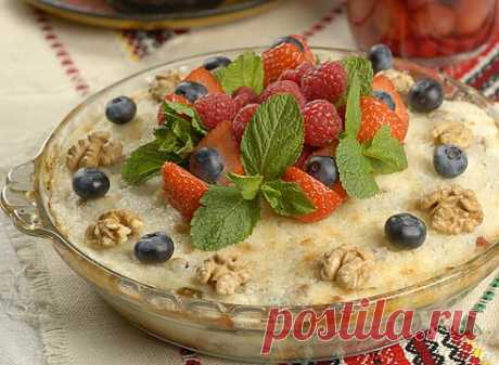 Как варить кашу: вкусные рецепты


Гурьевская каша с черникой
Каша - не только полезное и здоровое питание, это и чрезвычайно вкусное блюдо. Классический рецепты варки каждой каши обычно можно прочитать на упаковке. Мы собрали для вас рецепты каш, которые отличаются от традиционных не только ингредиентами, но и вкусом.

Манная каша

&quot;Правильную&quot; манную кашу приготовить несложно, конечно, зная совершенно точно, как это сделать.