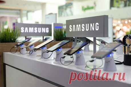 Релиз Samsung Galaxy S22 сорвали. Поступление новых флагманов от Samsung в продажу задержится. По информации инсайдера, который ссылается на неназванных источников в компании, релиз девайсов перенесли на конец февраля. Предварительный заказ на телефоны Galaxy S22 можно будет оформить, начиная с 9 февраля. Презентация состоится 8 февраля.