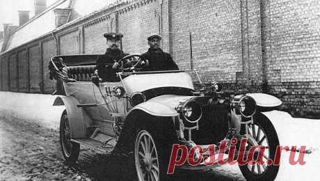 &quot;Руссо-Балт&quot;: у России был свой Rolls-Royсe еще 115 лет назад. В июне 2024 года исполнилось 115 лет с начала производства автомобилей &quot;Руссо-Балт&quot;. Их выпуск стартовал на Русско-Балтийском заводе в Риге и продолжился в Санкт-Петербурге. Промышленный выпуск российских автомобилей прервали события Первой мировой войны и революции. Об истории легендарной марки -- в материале &quot;Газеты.Ru&quot;.