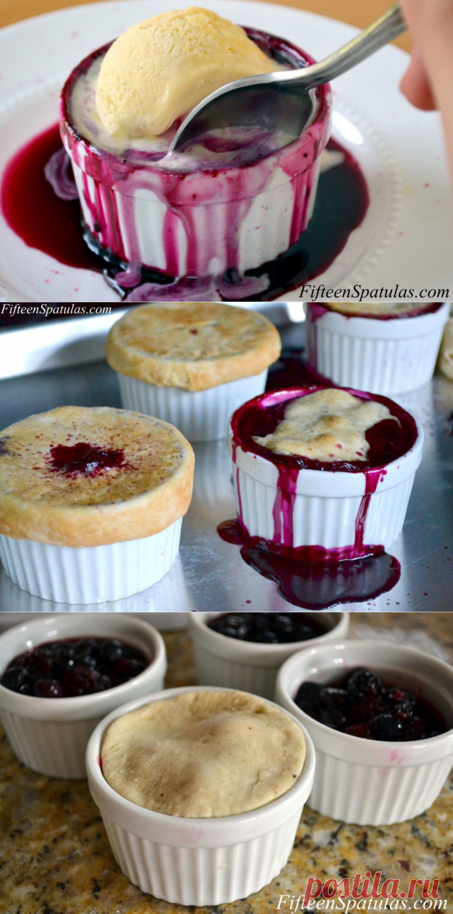 Летние ягоды Cobbler Ramekin Пироги »Пятнадцать Шпатели