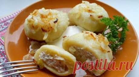 Картофельные галушки с куриным фаршем.