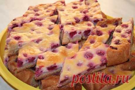 Чудесный малиновый пирог с волшебной заливкой 



Вкусно и быстро!









Ингредиенты:
Для теста:
мука — 170 граммсливочное масло — 100 граммразрыхлитель — 1 ч.л.сметана — 2 ст.л.
Для начинки:
мука — 2 ст.л.яйцо — 1 штукамалина — 500 граммванил…
