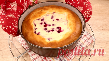 Пирог "вулкан"! Много творожной начинки, вкусное тесто на сметане и ягоды! | Готовим с Татьяной | Дзен