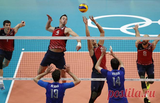 Во время матча за третье место на Олимпийских играх. © EPA/JAVIER ETXEZARRETA. Подробнее на ТАСС:
http://tass.ru/sport/3555286  | ТАСС: Спорт - Алекно: состояние дел в российском волейболе позволило сборной стать лишь четвертой на ОИ