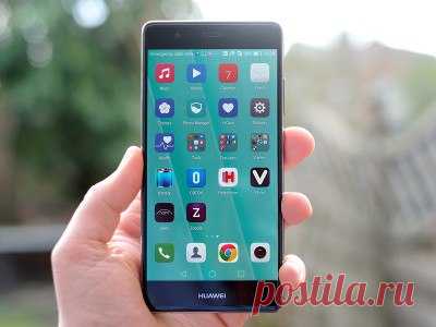 Пользователям Huawei P9 уже доступна бета-версия Android 7.0 Похоже, что прошлогоднее сотрудничество с Google и выпуск Nexus 6P для компании Huawei не прошли даром. Официальный релиз Android 7.0 Nougat должен состояться в ближайшие месяцы, но владельцы флагманского Huawei P9 уже могут установить на свои устройства бета-версию новой версии операционной системы. Сборку опубликовал один из пользователей популярного сайта для разработчиков XDA. Интересно, что её можно установить поверх стоковой…