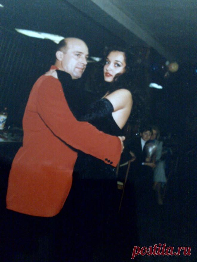 Новый год.Одесса.Французкий бульвар."Метроном"