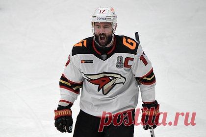 Ковальчук высказался о возможном продолжении карьеры в «Спартаке». Олимпийский чемпион по хоккею Илья Ковальчук высказался о возможном возобновлении игровой карьеры. По его словам, он рассматривает только вариант со «Спартаком», но сначала ему нужно обговорить детали с главным тренером команды Алексеем Жамновым. «Думаю, пройдет пара недель максимум — и будет решение», — заявил он.