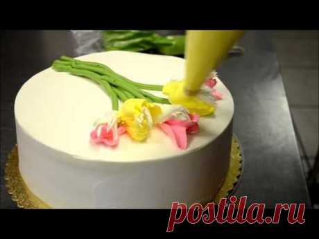 How to decorate a cake with tulips