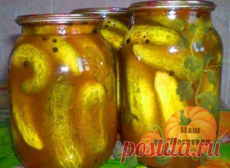 Огурцы в томатной заливке на зиму: рецепт колечками и целиком Всегда закрываю огурцы в томатной заливке на зиму, рецепт просто обалдеть! Я закатываю салат разными способами, с томатной пастой, плоды кусочками и целиком. Закатываю с чесноком и болгарским перцем