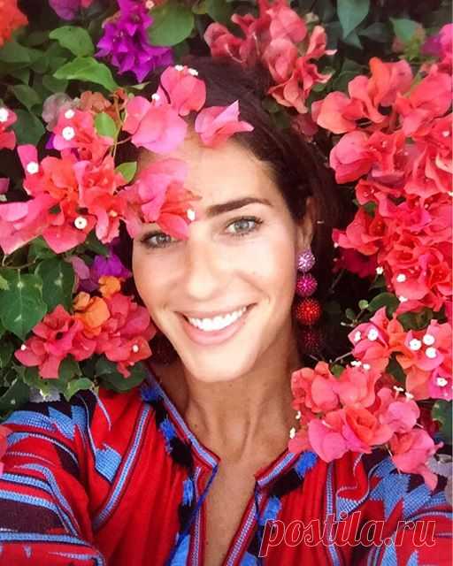 Fashion Friday: The Bohemian Ladylike Chic of Rebecca de Ravenel - Elements of Style Blog