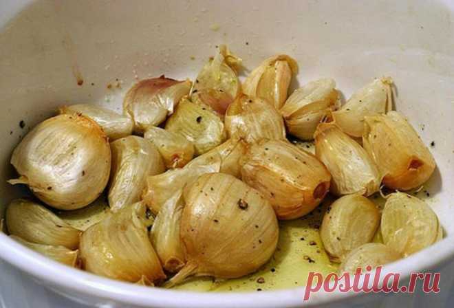 Жаренные дольки чеснока