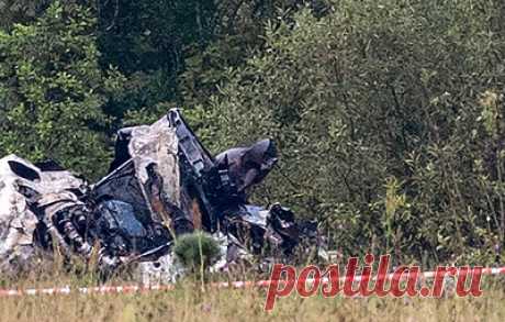 Следствие изъяло бортовые самописцы упавшего в Тверской области самолета Пригожина. В СК сообщили, что продолжается детальный осмотр места происшествия