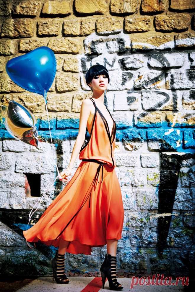 Кико Мидзухара (Kiko Mizuhara) в фотосессии Эллен фон Унверт (Ellen von Unwerth) для журнала Vogue Japan (февраль 2014).