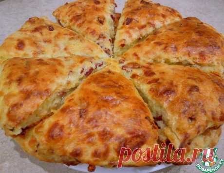 Сконы с сыром и колбасой –