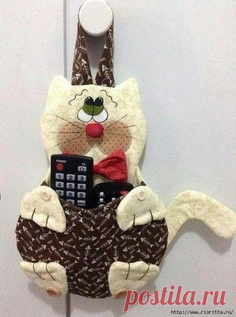 КОТ - ХРАНИТЕЛЬ ПУЛЬТА