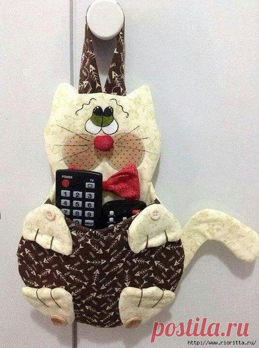 КОТ - ХРАНИТЕЛЬ ПУЛЬТА