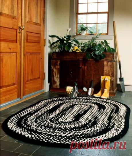 Плетеные коврики в домашнем интерьере