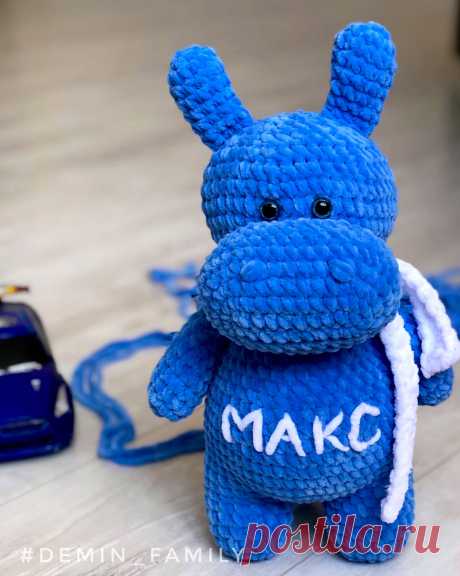 PDF Бегемотик крючком. FREE crochet pattern; Аmigurumi toy patterns. Амигуруми схемы и описания на русском. Вязаные игрушки и поделки своими руками #amimore - большой бегемот из плюшевой пряжи, плюшевый бегемотик.