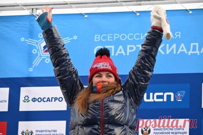 Лыжница Фалеева выиграла первую медаль Всероссийской зимней Спартакиады. Лыжник Большунов, в свою очередь, выиграл спринт классическим стилем.