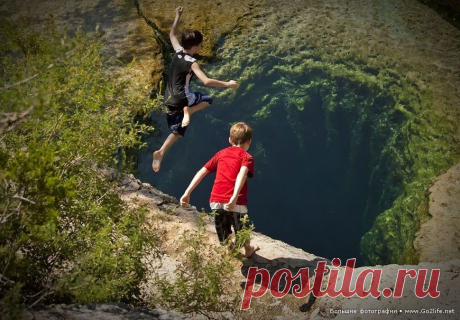 Творческий взгляд фотомастера и никаких графических эффектов. 40 уникальных творческих фотографий, действительно не из Фотошопа! Во время просмотра разнообразных веб-страниц на просторах Интернета, совершенно случайно натыкаешься на действительно интересные наборы изображений и фотографий. Как обычно, для того, чтобы сделать потрясающий фотоснимок, необходимо оказаться в нужное время, в нужном месте.