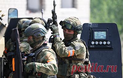 В Магаданской области задержали занимавшихся незаконным оборотом драгметаллов. У них изъяли слитки золота и серебра весом около 70 кг