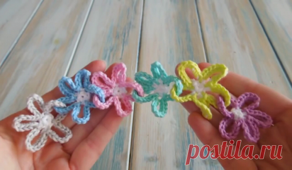 Crochet Flowers Chain - CRAFTS LOVED