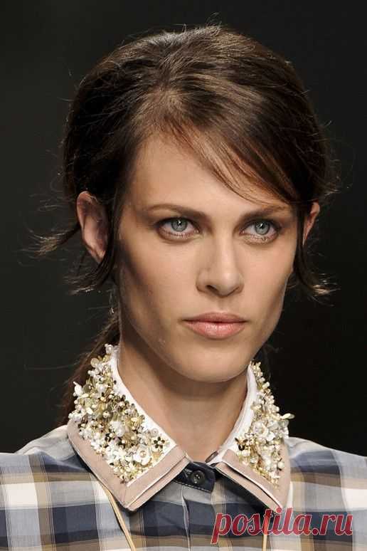 (87) Embellished Collar | N21 Spring Summer 2012. | Beaded collars