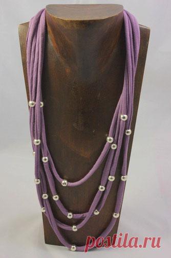 Collar de trapillo y bolas metálicas - Beryllos: abalorios, cuentas y fornituras.