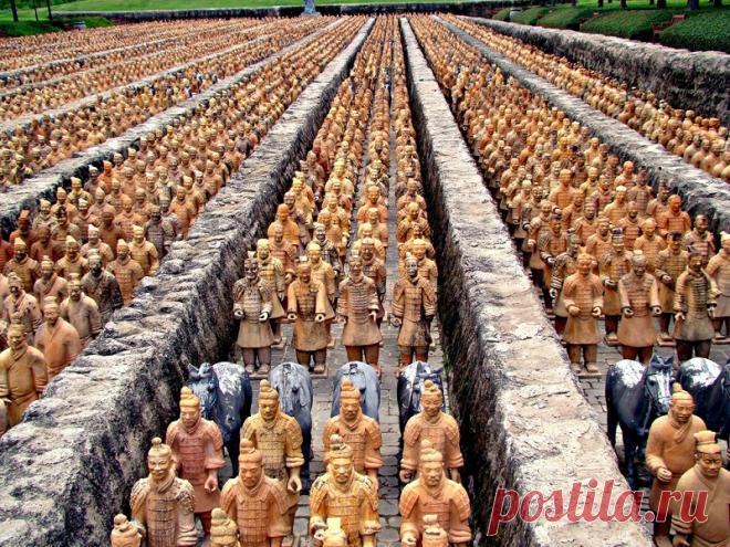Терракотовая армия императора Китая Цинь Ши Хуан