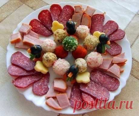 Нарежем и красиво уложим.