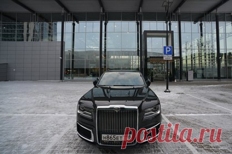 Aurus задумали продавать на Ближнем Востоке и в Африке. Основным экспортным направлением для поставок автомобилей Aurus на ближайшую перспективу станут страны MENA — Северной Африки и Ближнего Востока. Кроме того, как рассказали в Минпромторге, до конца текущего года в ОАЭ может появиться сервисный центр Aurus и определен дистрибьютор.