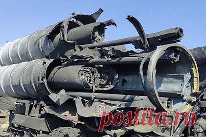Российские военные уничтожили радиолокатор наведения ЗРК С-300 под Харьковом. За минувшие сутки российским военным удалось уничтожить радиолокатор наведения украинского зенитного ракетного комплекса (ЗРК) С-300 в районе населенного пункта Барвенково Харьковской области. Об этом заявил журналистам в пятницу, 26 августа, официальный представитель Минобороны России Игорь Конашенков.