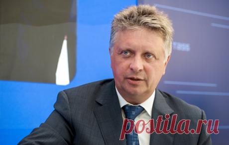 Глава &quot;Автоваза&quot;: проработаем создание праворульного автомобиля для стран Африки. Максим Соколов рассказал о расширении экспорта в страны Африки, о развитии сотрудничества со странами континента, а также о планах компании по началу продаж новых моделей автомобилей и усилиях по сдерживанию роста их стоимости