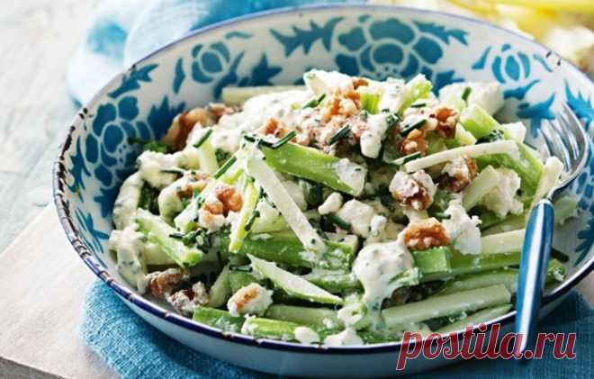 Салат из яблок и сельдерея