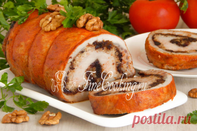 Рулет из свинины с черносливом и орехами - рецепт с фото