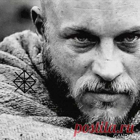 Волшебник
Автор Gandalf

Иногда бывает нужно заглянуть в книгу, которой сейчас нет с собой, но ты её читал, или прочитать дальнейшие действия человека, или быть хозяином положения, ситуации-именно для этого я очень долго ломал голову над практичной, но маленькой и удобной вещью, с которой я вас сегодня знакомлю) Её можно нарисовать в блокнотике со ставами, например, и, когда нужно будет, нарисовать на себе и заглянуть в блокнот, которого сейчас нет рядом, вообще, можно соз...