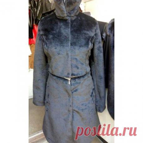 Пальто 2 в 1 Мутон.Пальто два в одном из искусственного меха мутон. Юбка отстегивается, остается короткая шубка. Размеры s, m, l, xl.