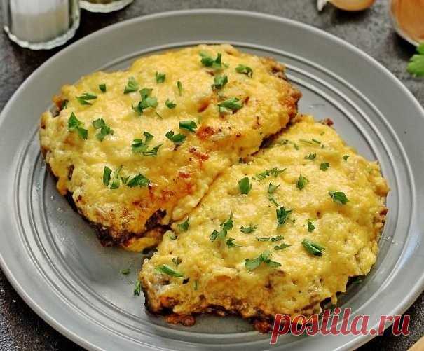 ​Стейки с грибами и сыром