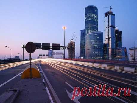 Экскурсии по Москве и Подмосковью.