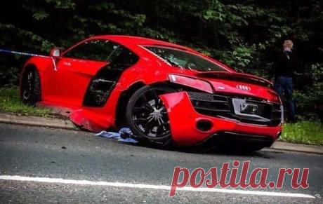 Smashed Supercars Every Driver Hates Seeing