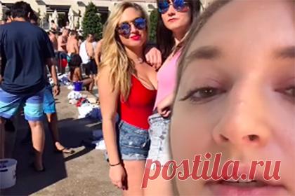 Девушка надела короткие шорты на свидание и оказалась в реанимации. Американка пришла на встречу с парнем в коротких шортах и едва не умерла в больнице. Жительница штата Северная Каролина Сэм рассказала, что врачи диагностировали у нее сепсис и флегмону, причиной которых стали обтягивающие шорты, впивающиеся в ее кожу. Девушка провела неделю в реанимации.