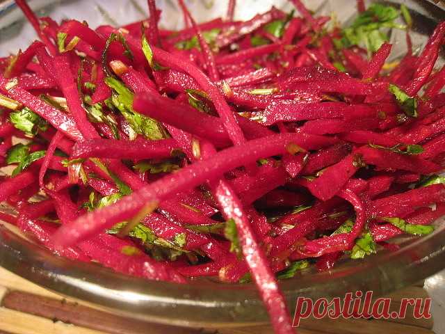 САЛАТЫ ПО-КОРЕЙСКИ 

Рецепты:
http://www.russianfood.com/recipes/bytype/?fid=35,124