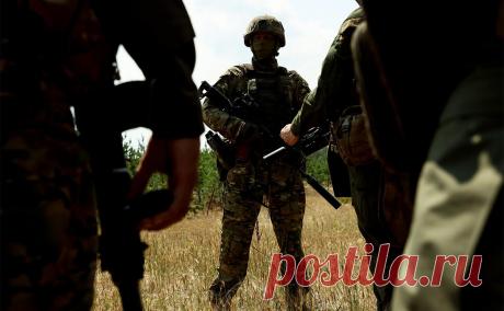 Помощник Кадырова анонсировал масштабное наступление российских войск. Российская армия планирует уничтожить как можно больше техники и солдат ВСУ, а позже перейти в наступление, заявил помощник главы Чечни Рамзана Кадырова по силовому блоку, командир спецподразделения «Ахмат» Апты Алаудинов в своем телеграм-канале.