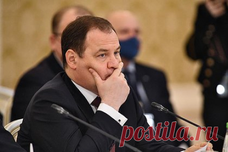 Премьер-министр Белоруссии заявил о дефляции в стране. Власти Белоруссии третий месяц подряд фиксируют дефляцию, заявил премьер-министр Роман Головченко. Он добавил, что внутренних проинфляционных факторов не было, так как «макроэкономика сбалансирована, валютный рынок сбалансирован, курс белорусского рубля в течение года укреплялся по отношению к корзине валют».