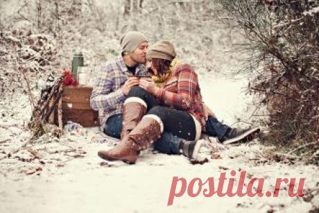 5 рецептов идеально подходящих для зимнего пикника » Notagram.ru Простые рецепты для перекусов на свежем воздухе зимой. Что приготовить на зимний пикник. Что взять с собой на зимний пикник или отдых на свежем воздухе.