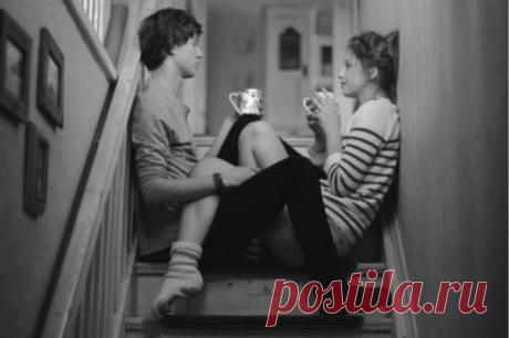 «Не поговорили…»: Стихотворение о разговорах, которых так не хватает современным людям