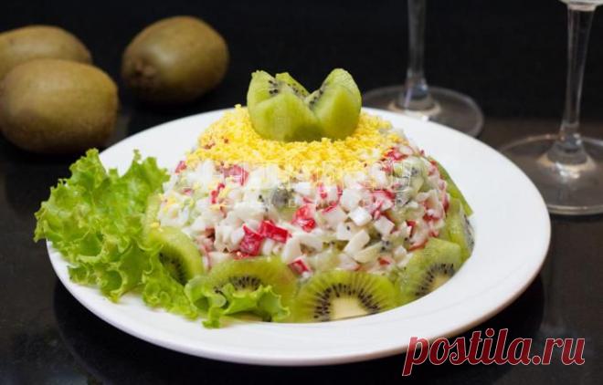 Салат с киви и крабовыми палочками, рецепт с пошаговыми фото | Все Блюда