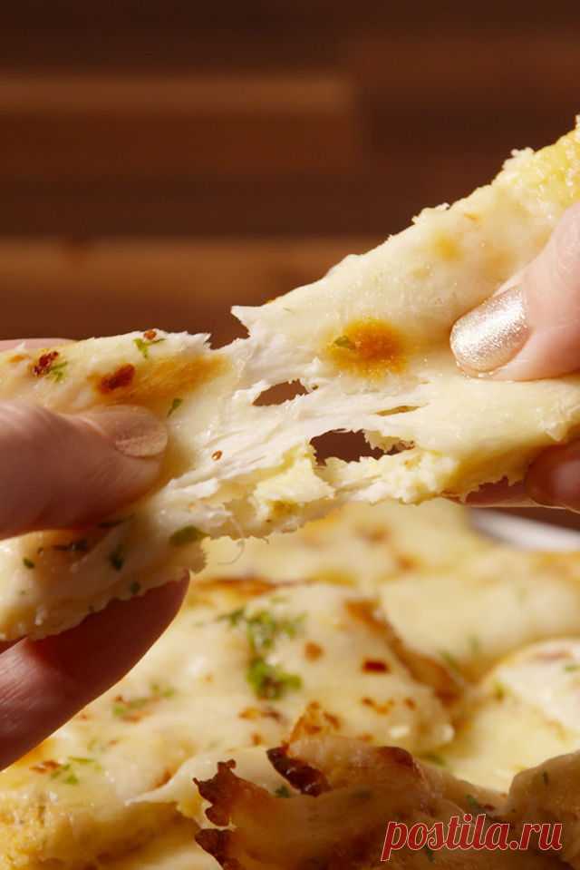 Сырный Цветной Капусты Хлебные Палочки - Delish.com